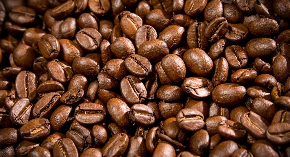 Fiscalização aponta fraude em 53% do café analisado em compras públicas no Paraná