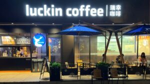 China Vira Campo de Batalha do Café Premium entre Luckin e Starbucks