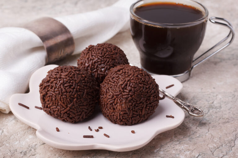 Brigadeiro proteico com café: sabor e vitalidade para a sua semana – Hub do Café