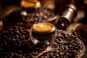 Café inicia sexta-feira em baixa com mercado repercutindo safra recorde do...