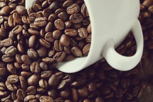 Café fecha sexta-feira em alta com recuperação técnica após forte queda e...